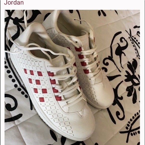 Practically new Jordans - Picture 7 of 12